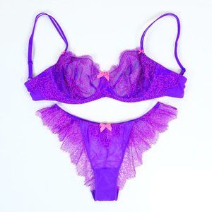 🖤SOLD🖤 Victoria's Secret Very Sexy 34DD Bra Set